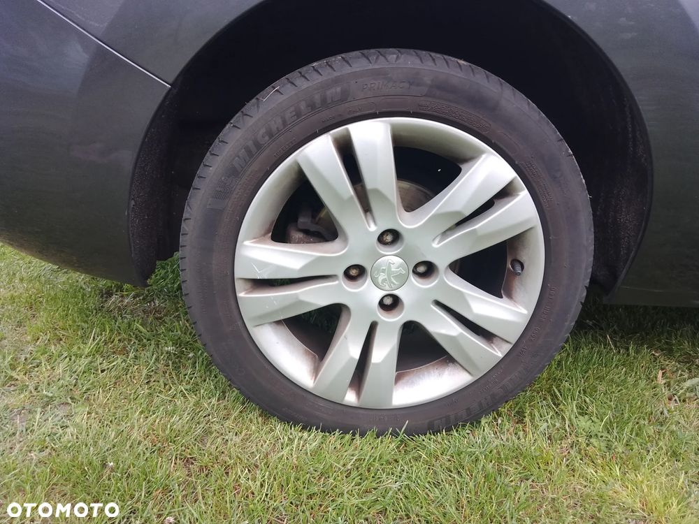 Peugeot 5008 2.0 HDi Family 7os - 8