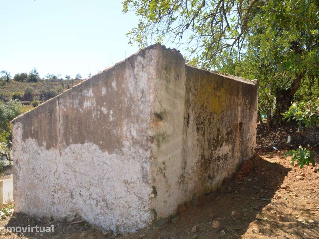 Terreno com ruina, Alte, Algarve - Grande imagem: 3/21