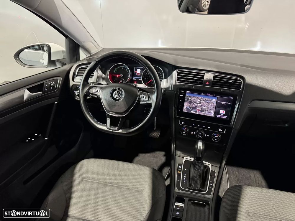 VW e-Golf AC/DC - 14