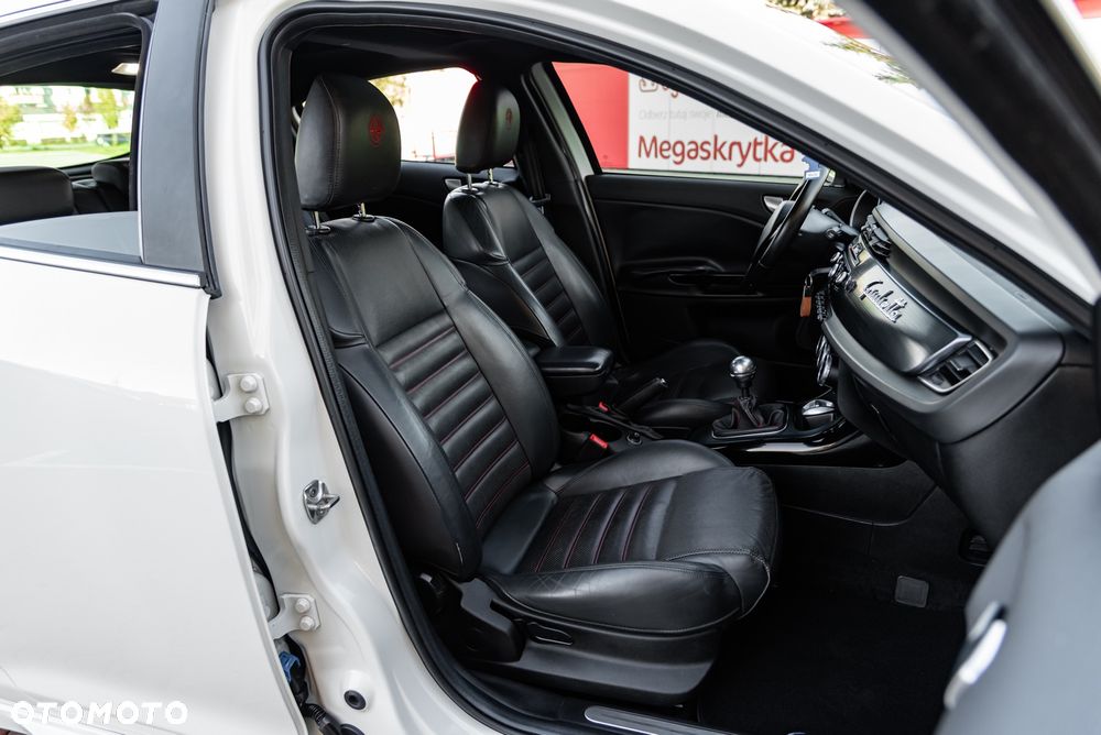 Alfa Romeo Giulietta 1.8 TBi 16V Quadrifoglio Verde - 26