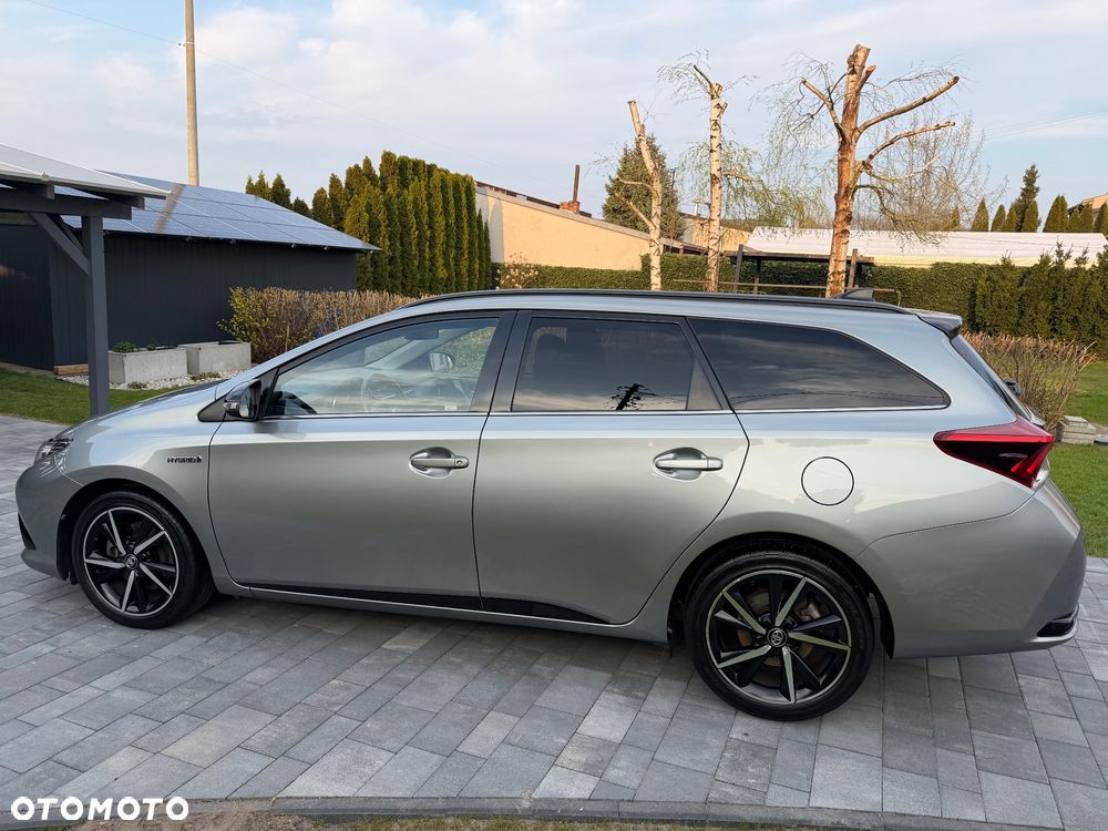 Toyota Auris Hybrid 135 Prestige - 3