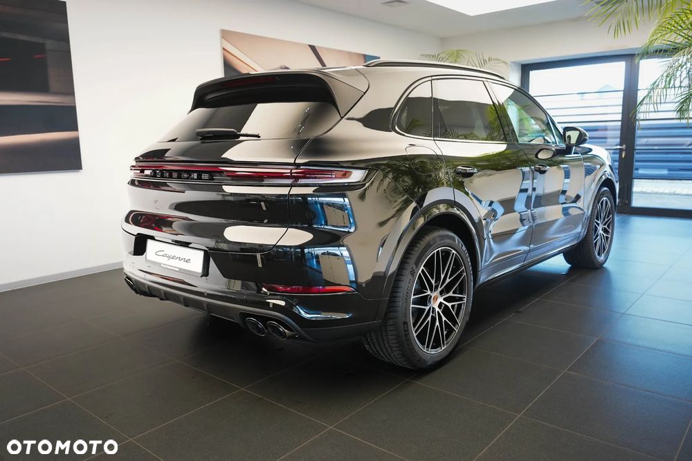 Porsche Cayenne Standard - 3