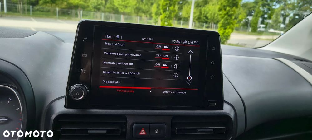 Citroën Berlingo XL 7-Sitzer PureTech 130 EAT8 FEEL - 13