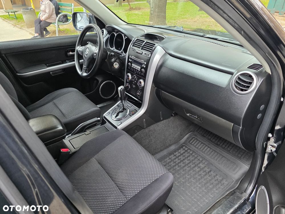 Suzuki Grand Vitara 2.7 V6 - 11