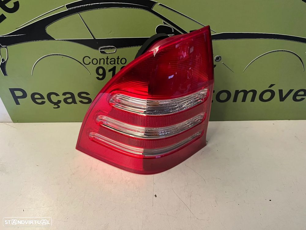 Mercedes C S203 - FAROLIM ESQUERDO - FT521 - 2