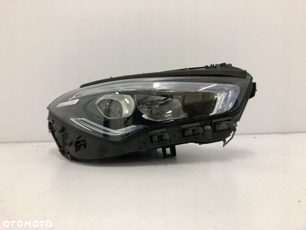 MERCEDES W118 CLA LAMPA PRAWA LED PERFORMANCE - 1