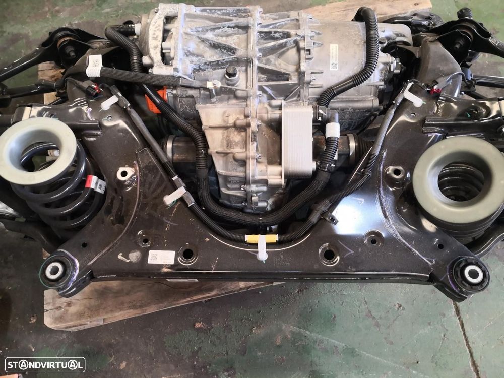 CHARRIOT TRASEIRO TESLA MODEL 3 - 1