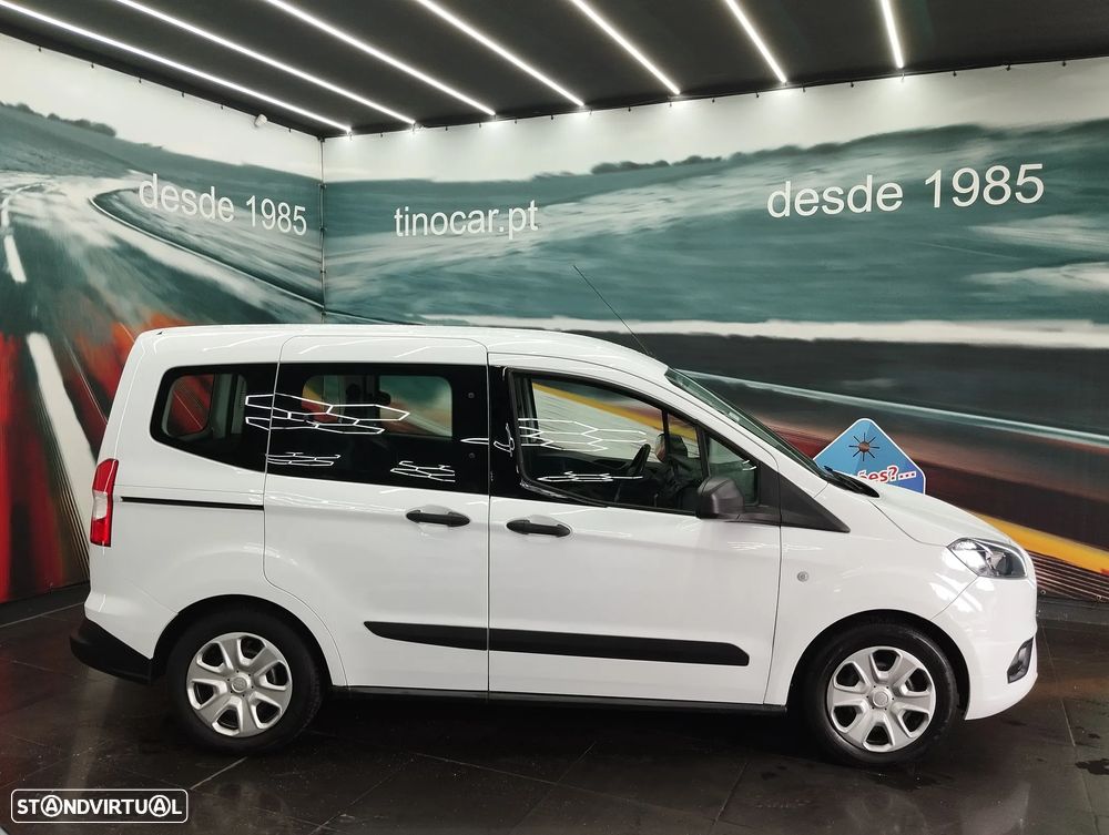 Ford Tourneo Courier 1.0 EcoBoost Ambiente - 4