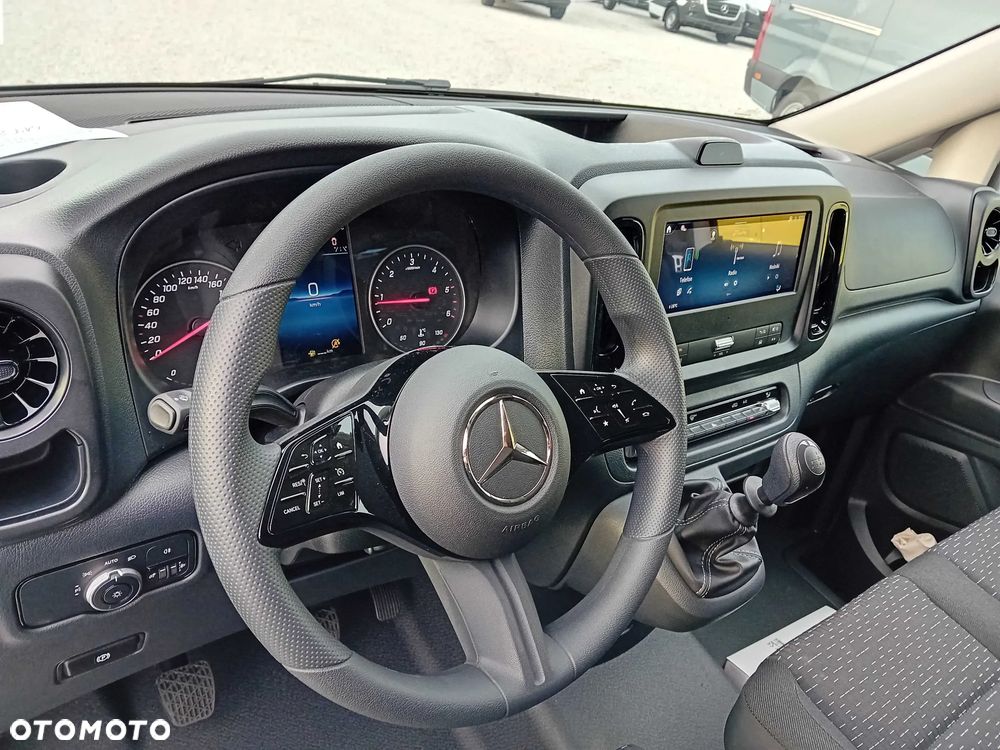 Mercedes-Benz Vito Furgon - 8