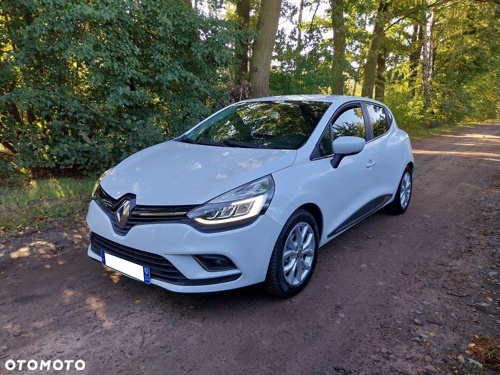 Renault Clio - 1