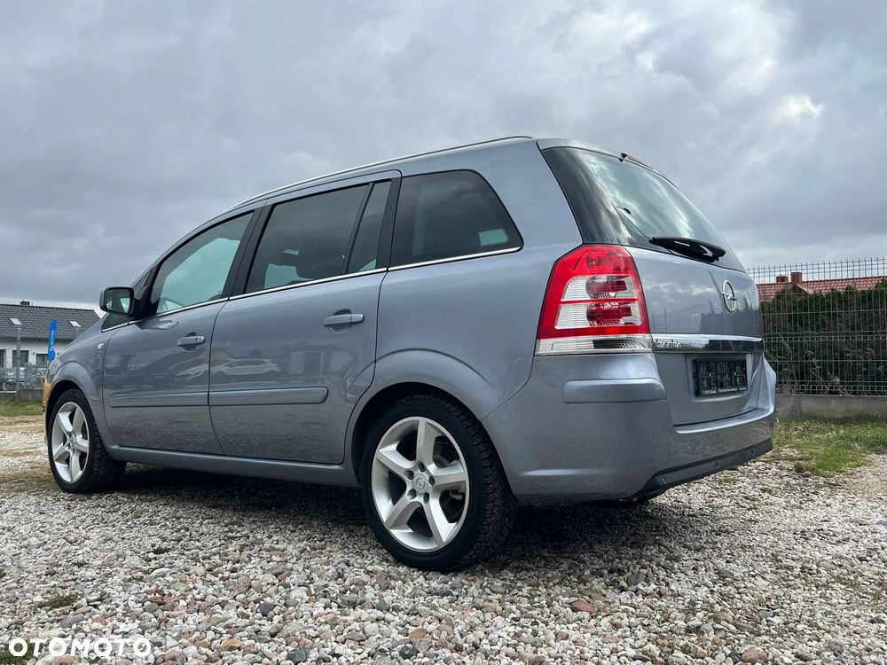 Opel Zafira 1.8 Easytronic Family Plus - 34
