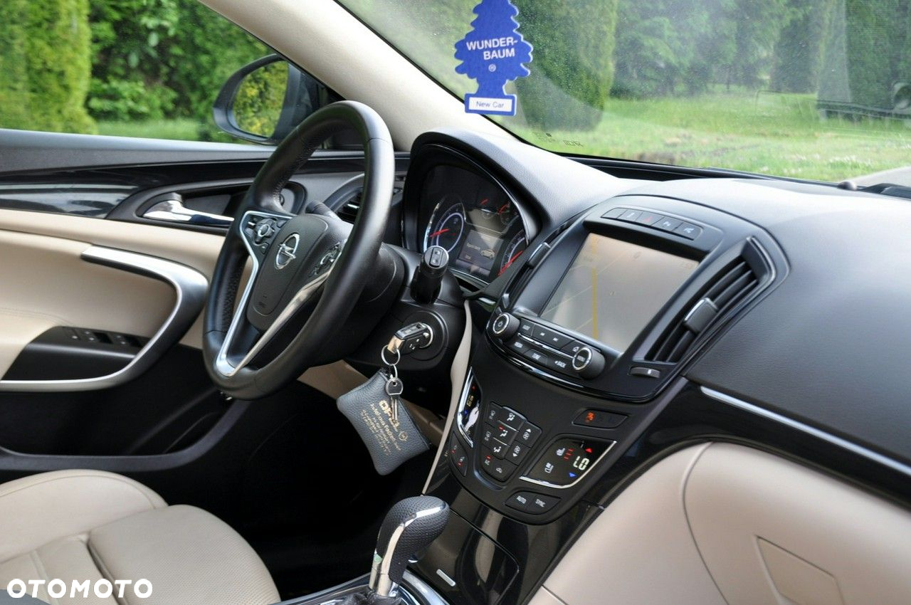 Opel Insignia - 18