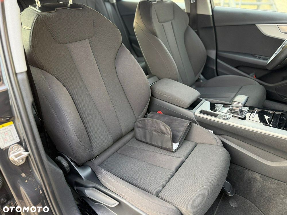 Audi A4 Avant 35 TFSI S tronic S line - 10