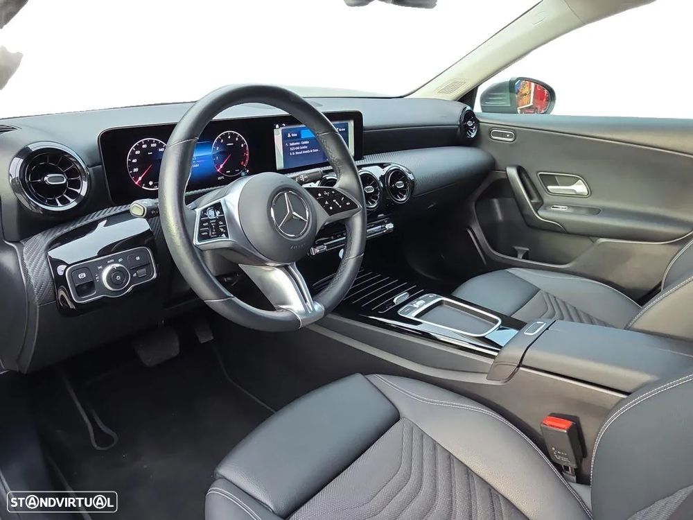 Mercedes-Benz A 200 Standard - 12