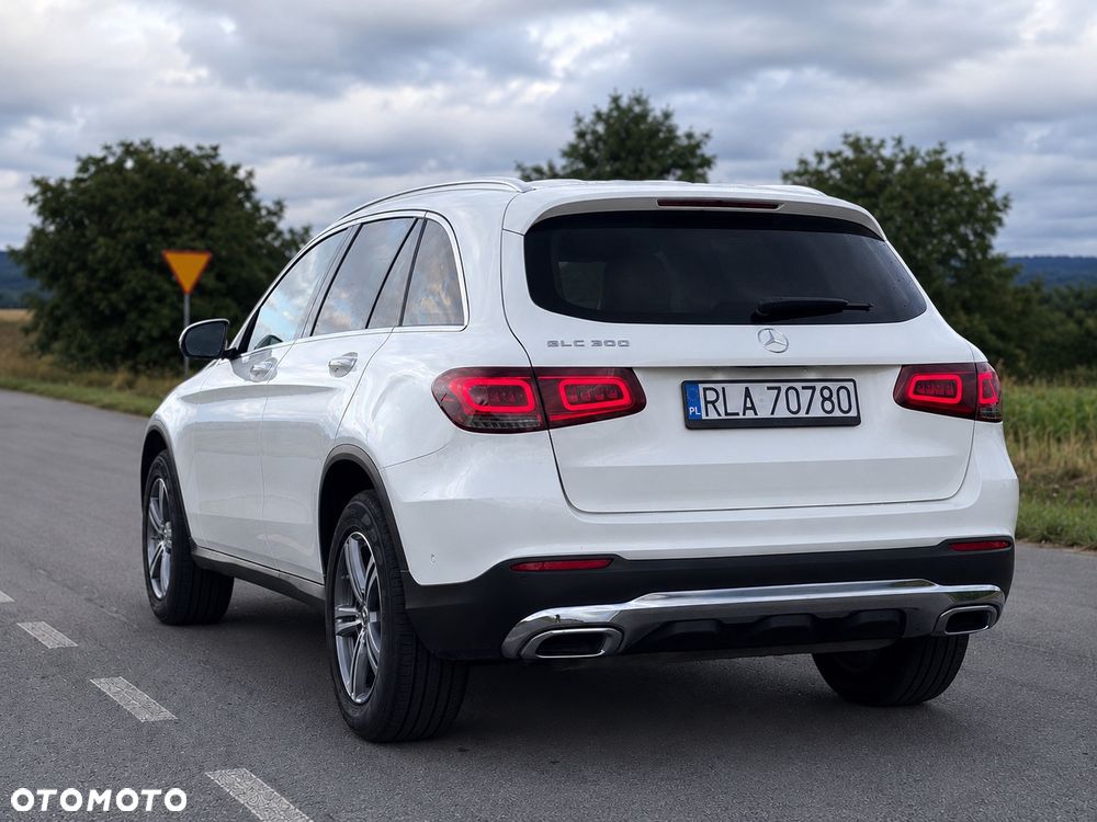 Mercedes-Benz GLC 300 4Matic 9G-TRONIC - 13