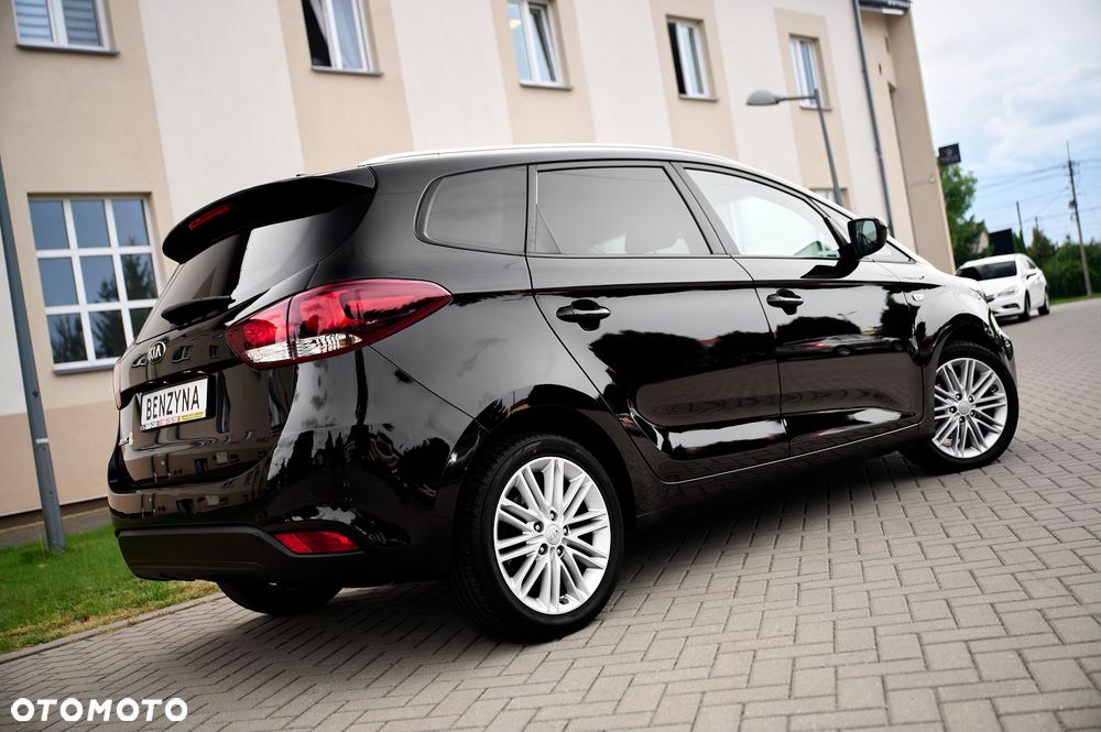 Kia Carens 1.6 GDI Dream-Team Edition - 11