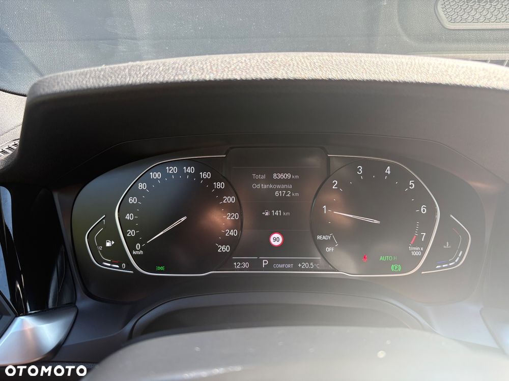 BMW Seria 3 318i M Sport - 10