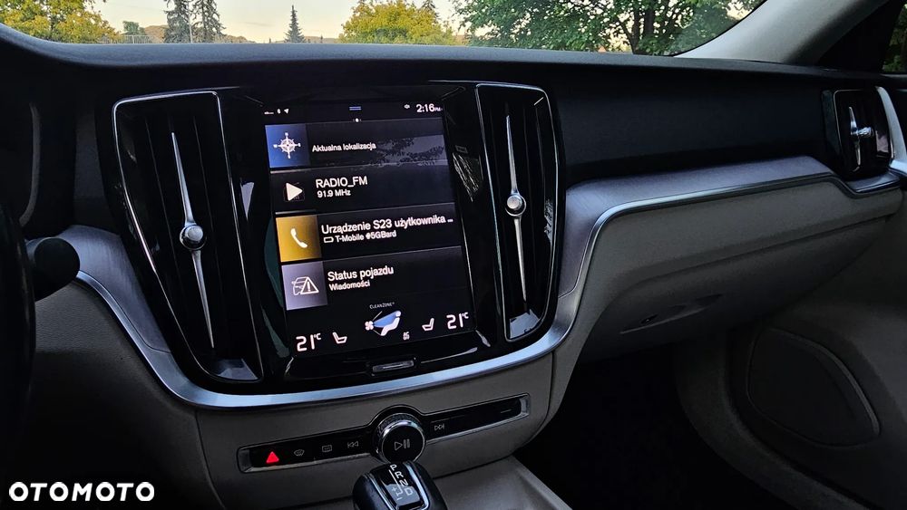 Volvo S60 T6 AWD Momentum Pro - 22