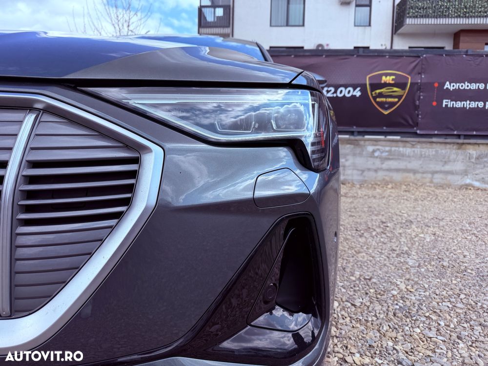 Audi e-tron 50 quattro S line - 17