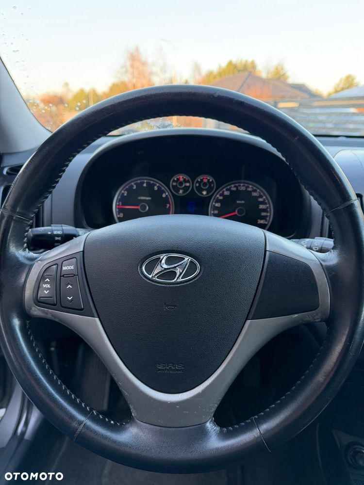 Hyundai i30 1.6 blue Comfort - 14