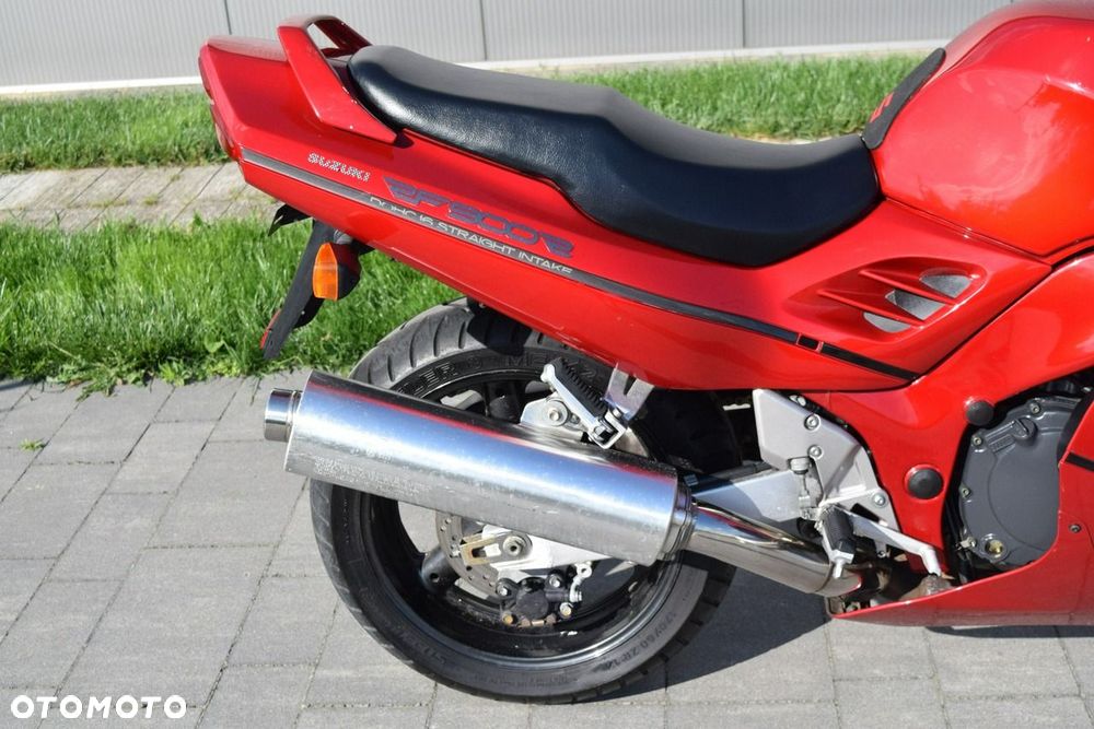Suzuki RF - 7
