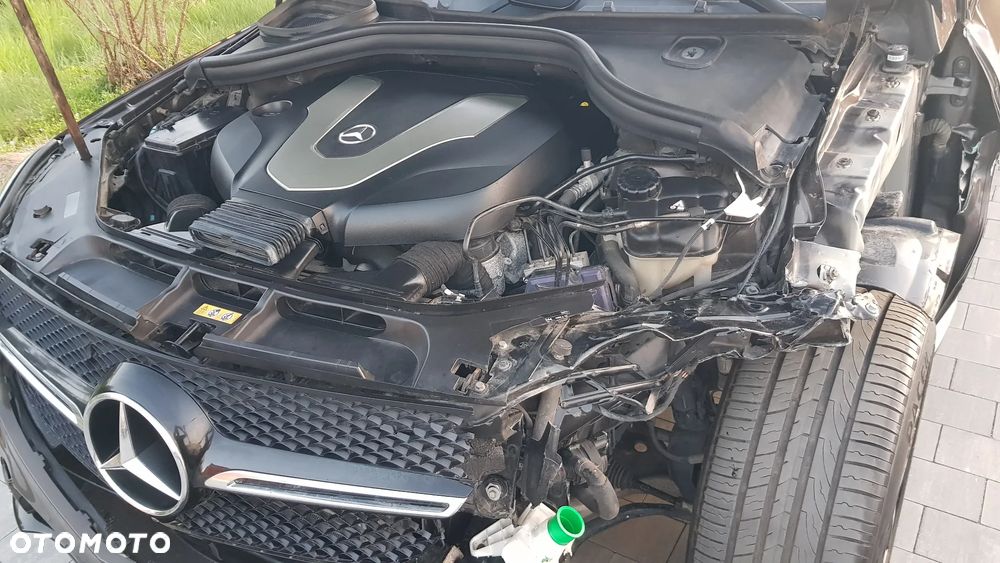 Mercedes-Benz GLE 350 d 4Matic 9G-TRONIC Exclusive - 29