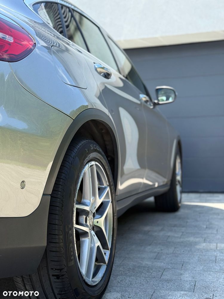 Mercedes-Benz GLC 250 4-Matic - 16