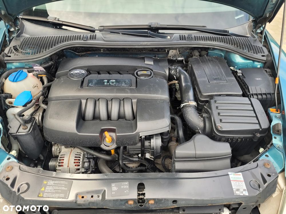 Skoda Octavia 1.6 Ambiente - 25