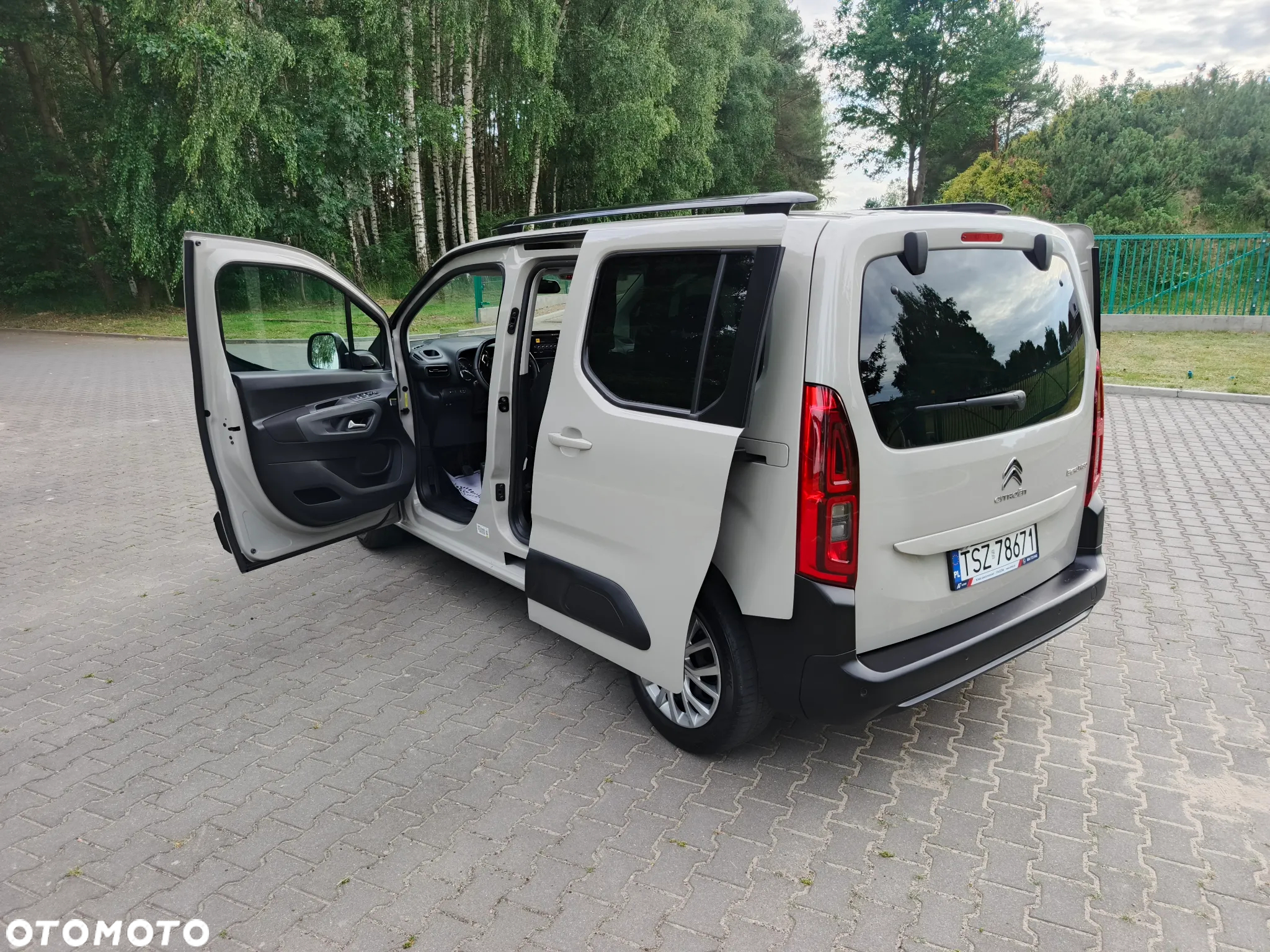 Citroën Berlingo M BlueHDi 130 SHINE - 29