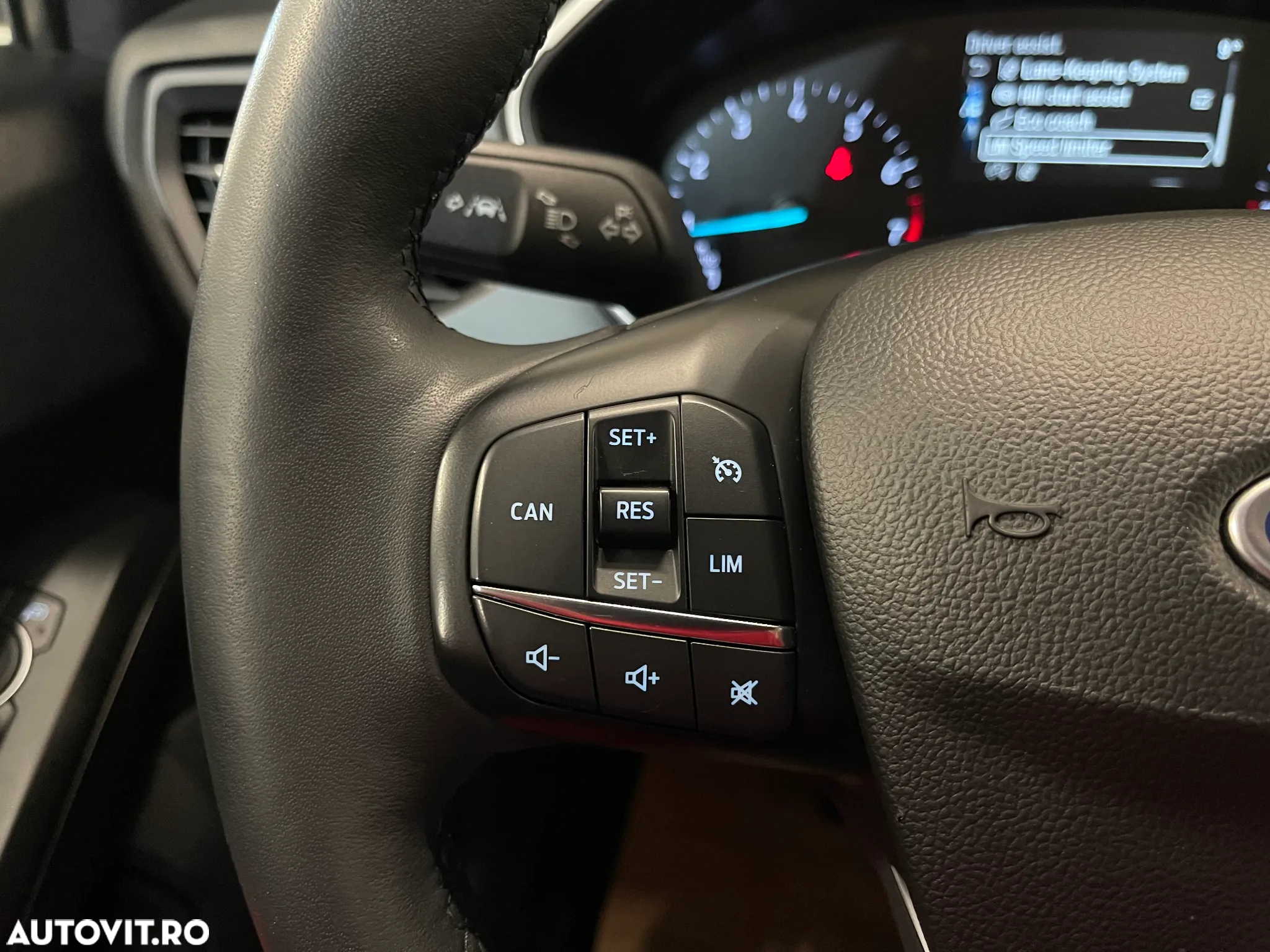 Ford Focus 1.0 EcoBoost Trend Edition - 17