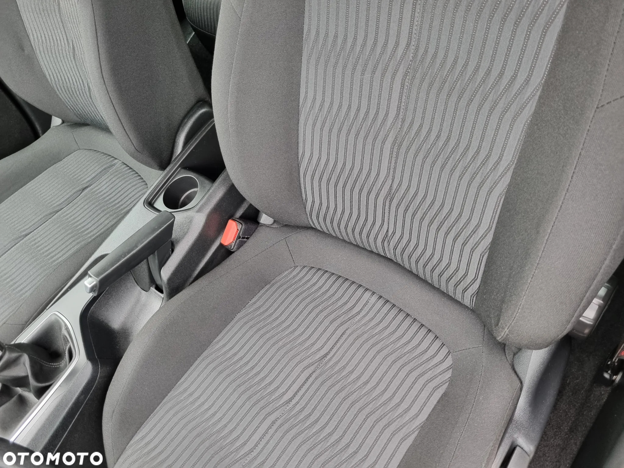 Peugeot 308 1.2 PureTech Access EU6 - 15