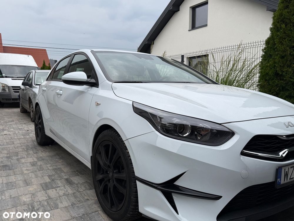 Kia Ceed 1.5 T-GDI L - 1