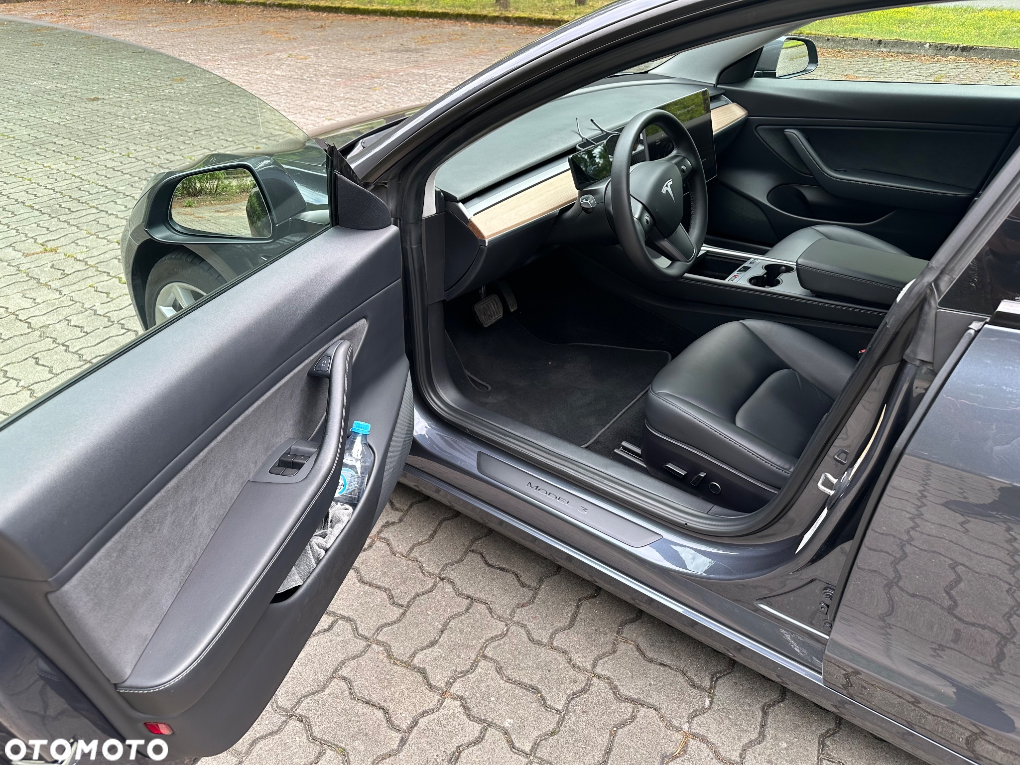 Tesla Model 3 Langstreckenbatterie Allradantrieb Dual Motor - 12