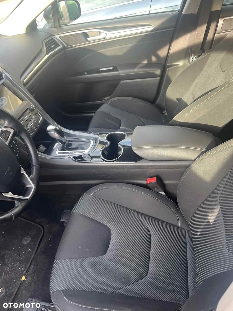 Ford Mondeo 2.0 TDCi Titanium PowerShift - 18