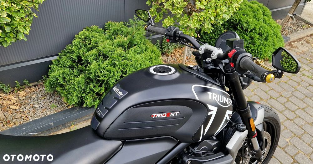 Triumph Trident - 21
