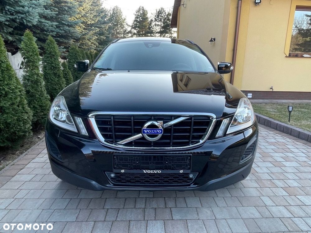 Volvo XC 60 D3 AWD R Design - 4
