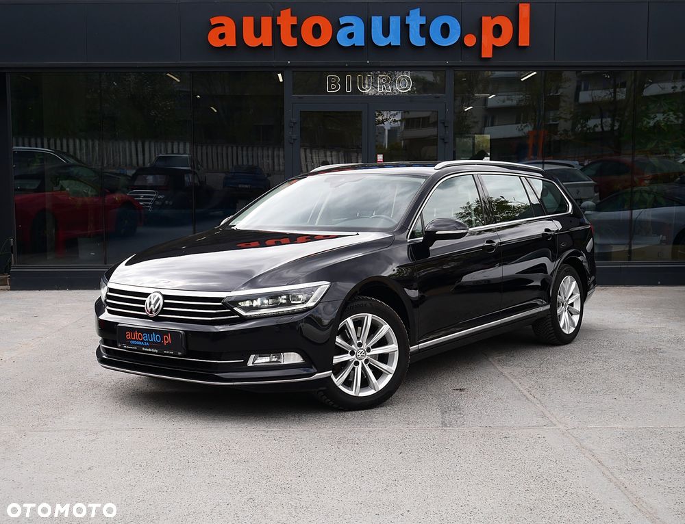 Volkswagen Passat - 1