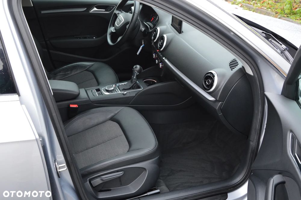 Audi A3 Sportback 1.8 TFSI S tronic Ambiente - 6