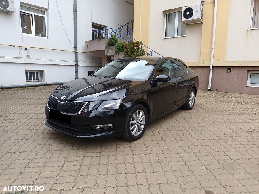 Skoda Octavia 2.0 TDI DSG Ambition - 3