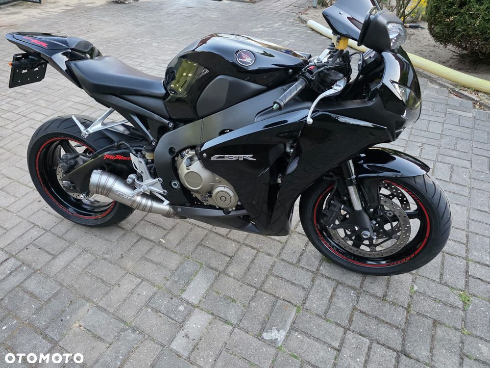 Honda CBR - 9