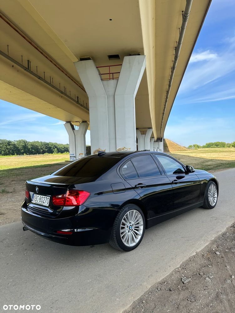 BMW Seria 3 320d Blue Performance Luxury Line - 11