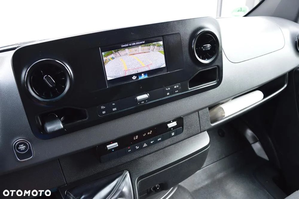 Mercedes-Benz Sprinter - 19