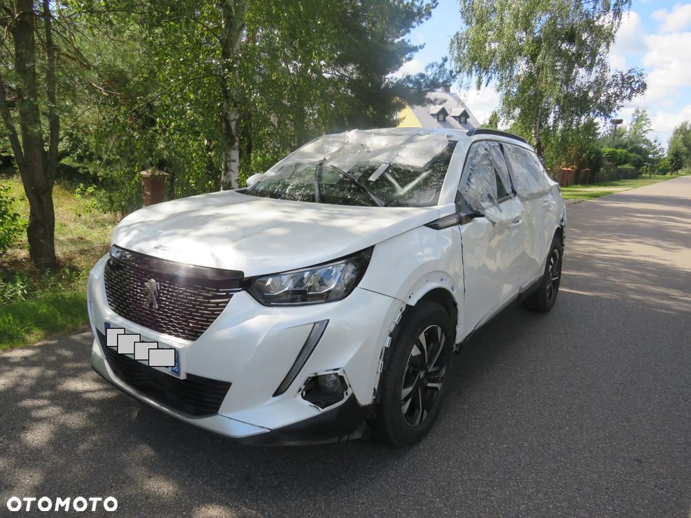 Peugeot 2008 PureTech 130 EAT8 Allure - 6