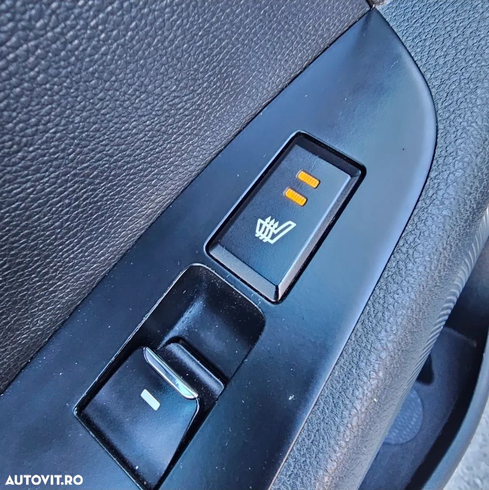 Hyundai Tucson 2.0 CRDI 4WD Automatik Advantage - 23