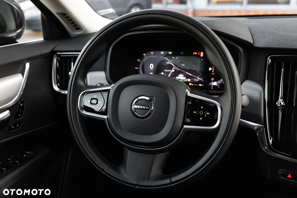 Volvo S90 - 31