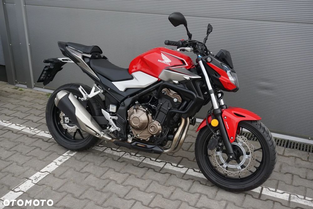 Honda CB - 1