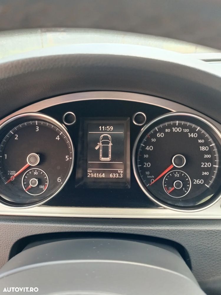 Volkswagen Passat Variant 2.0 TDI BlueMotion Technology DSG Highline - 5