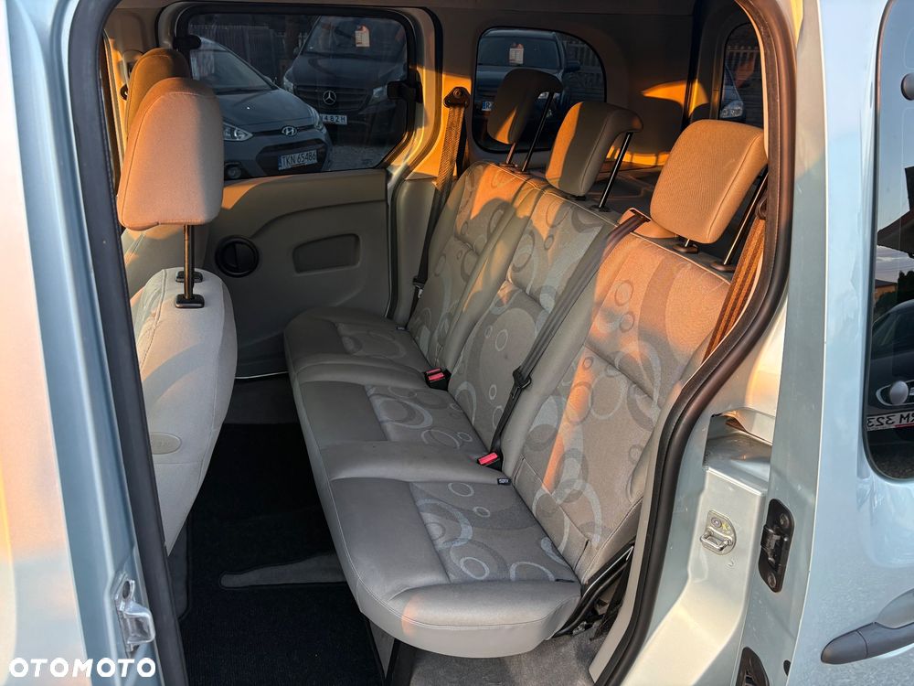 Renault Kangoo 1.6 8V Happy Family - 24
