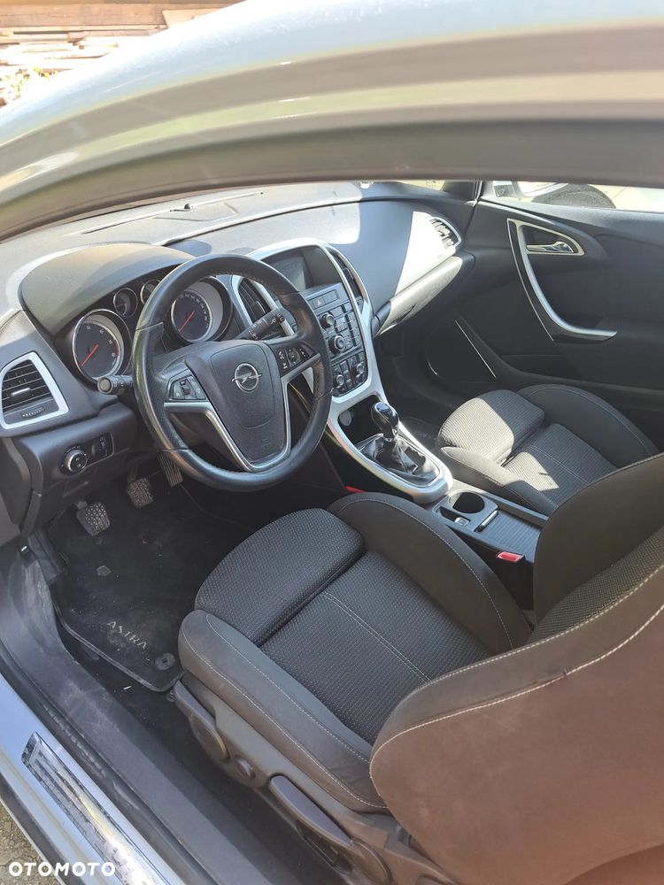 Opel Astra 2.0 CDTI ecoFLEX Start/Stop - 4