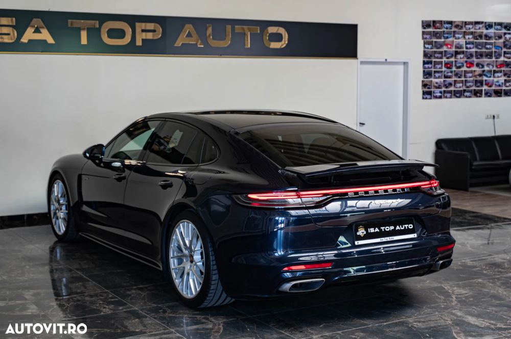 Porsche Panamera 4 E-Hybrid - 15